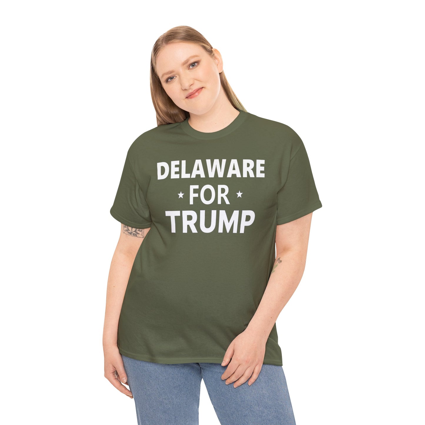 Delaware Loves Trump T-Shirt - Patriotic Apparel